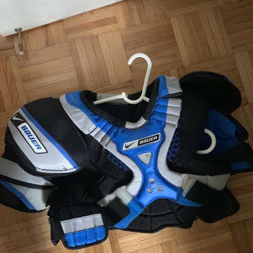 One90 Nike Bauer Hockey Shoulder Pads Senior Medium