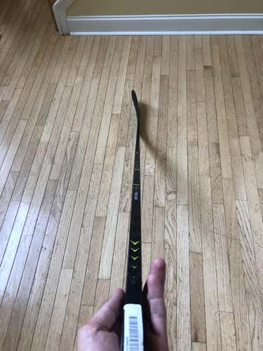 New CCM Trigger 3D PMT Hockey Stick Righty Mid Senior Pro Stock