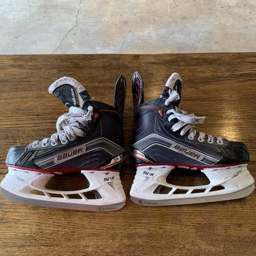 Vapor X600 Hockey Skates Junior Size 2