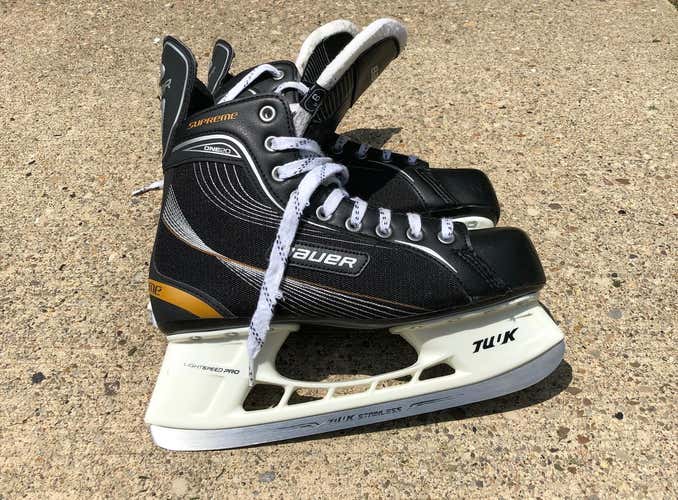Bauer Supreme 120 Hockey Skates Senior Size 9