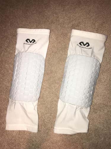 New McDavid Compression Leg Sleeves Adult