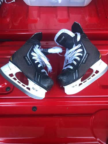 Supreme One.4 Hockey Skates Youth Size 11