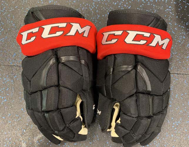 New Ottawa Senators 15” CCM HG12 Gloves Pro Stock