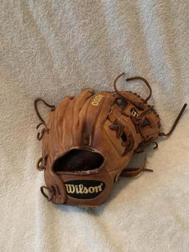 A2000 Baseball Glove