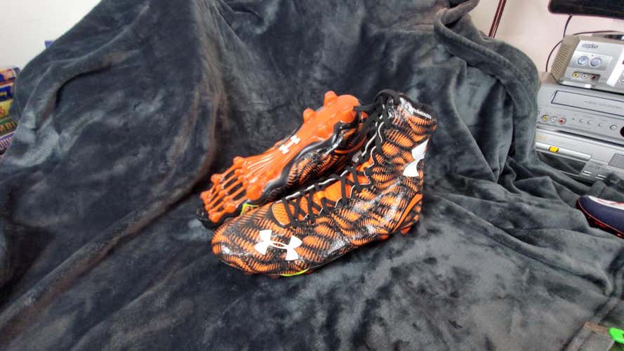 New Under Armour ClutchFit (US Size 13) Football Cleats