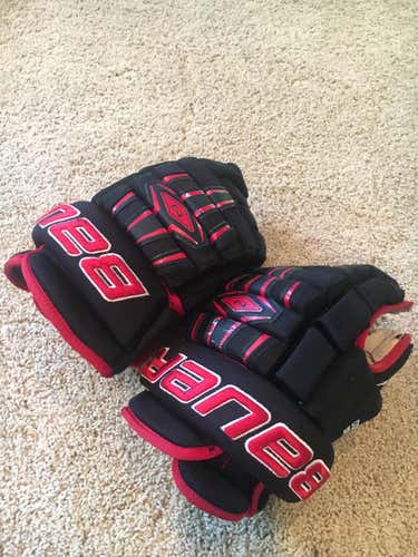 Bauer Nexus 800 Gloves Senior