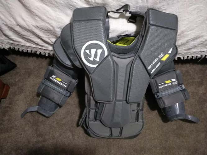 New Warrior Ritual G2 Pro Large Body Chest and Arm Goalie Chest Protector Senior Pro Stock