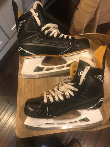 Supreme 160 Hockey Skates Senior Size 8