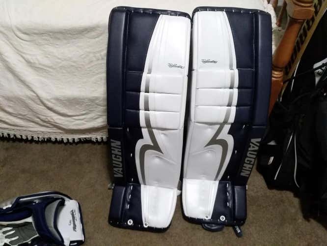 Vaughn Goalie Full Set Regular Senior