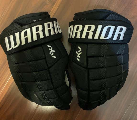 Warrior Hockey AX1 pro Gloves Senior Pro Stock Black