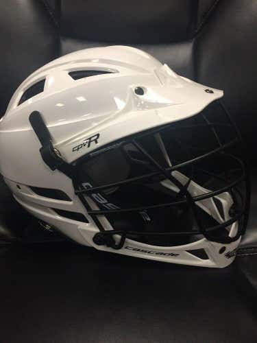 Cascade CPVR Lacrosse Helmet. Size S/M - R. White