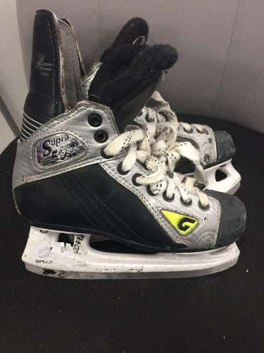 Junior Size 2 Graf Supra 502 Ice Hockey Skates