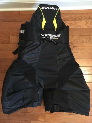 New Supreme TotalOne Hockey Pants Senior