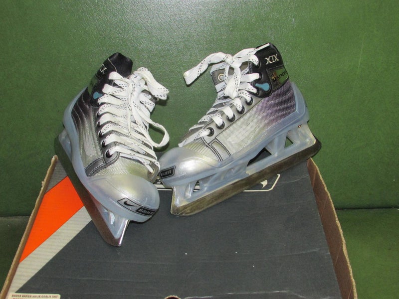New Bauer Vapor XIX Goalie Skates Junior Size 1
