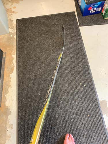 Supreme 1S Hockey Stick Righty Matthews P92 Senior