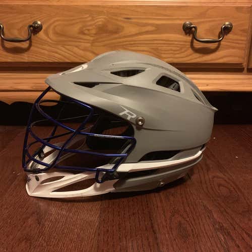 R Helmet Adult