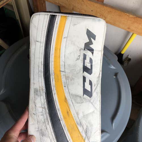 CCM Goalie Blocker Regular Senior