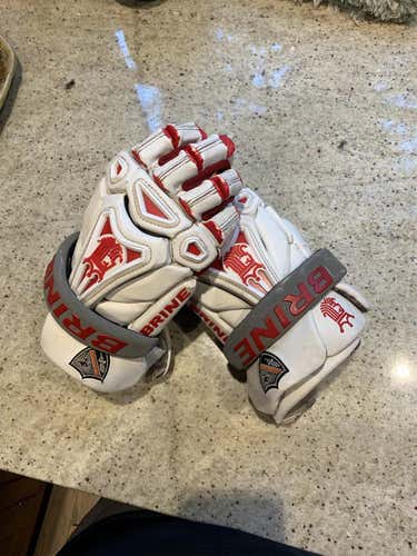 Hun King IV Lacrosse Gloves