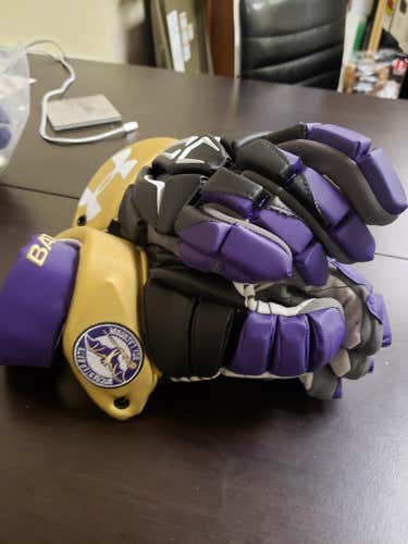 New Under Armour Lacrosse Gloves