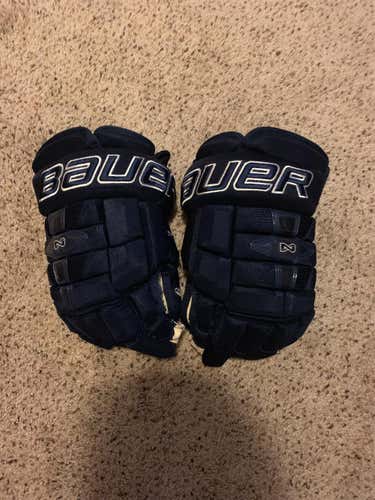 Nexus 9000 Gloves Senior