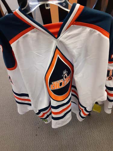 Tulsa Oilers Jersey #17- 134749