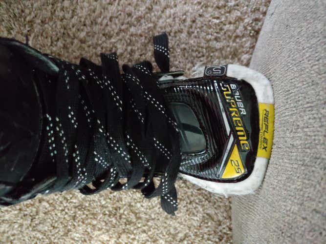 Bauer Supreme 2S Hockey Skates Junior Size 5