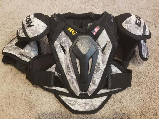 Junior Small Easton RG Stealth Camo Shoulder Pads