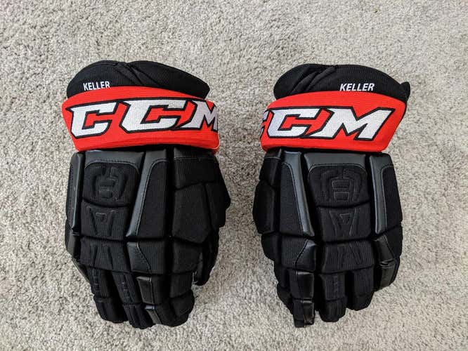 CCM U+ Crazy Light Gloves Senior Pro Stock 13" Black and Red