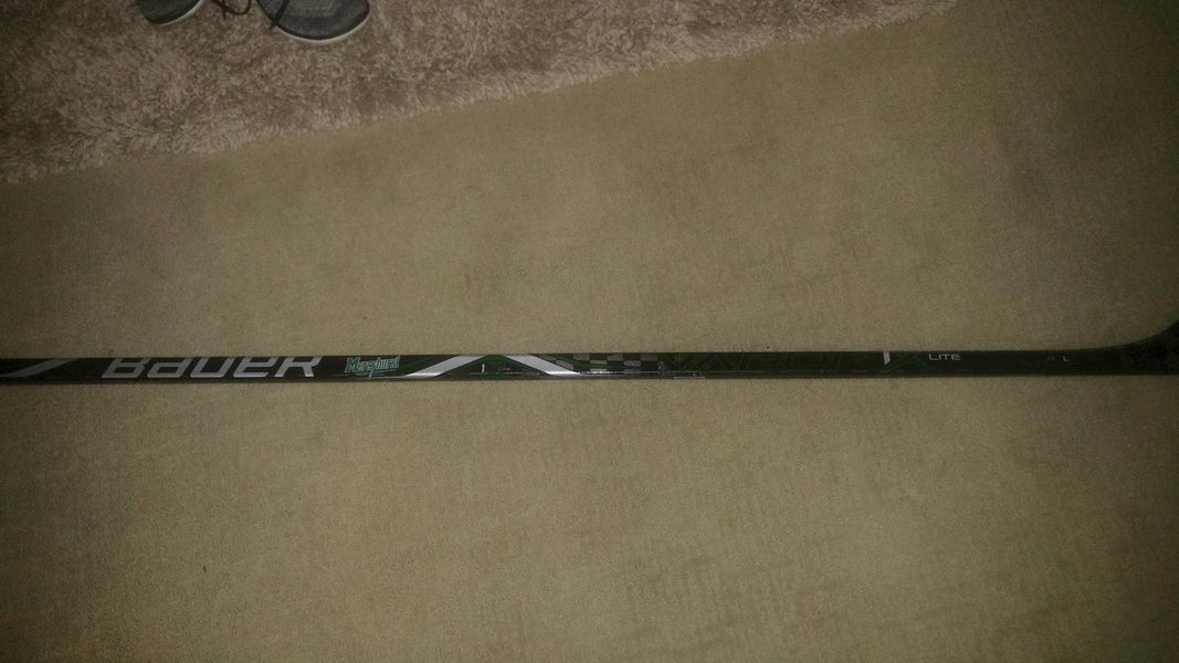 New Bauer Vapor 1X Lite Hockey Stick LH 82 flex p28