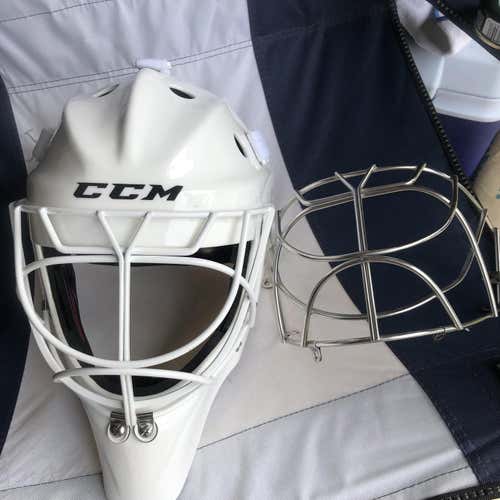 CCM 9000 MEDIUM Goalie Mask Senior