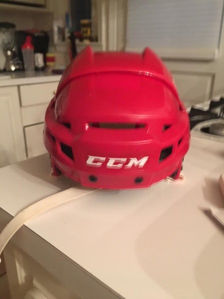 Detroit red wings pro ccm helmet