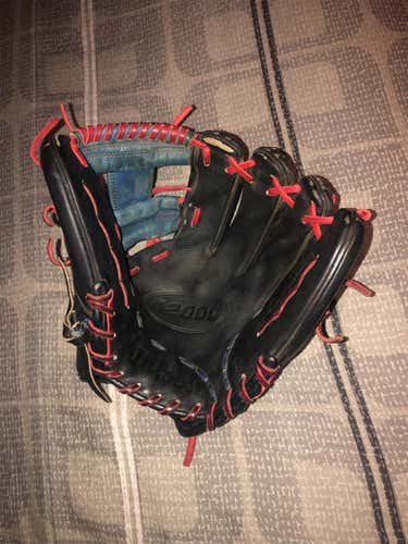 Wilson A2000 HR13 Baseball Glove
