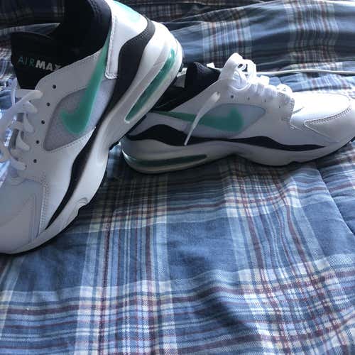 New Nike Tennis Shoes Adult