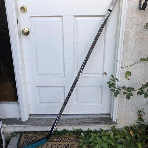 Used Synergy HTX Hockey Stick Righty Senior