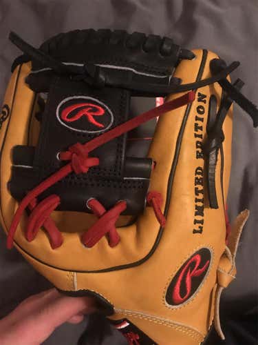 New Heart of the Hide Baseball Glove