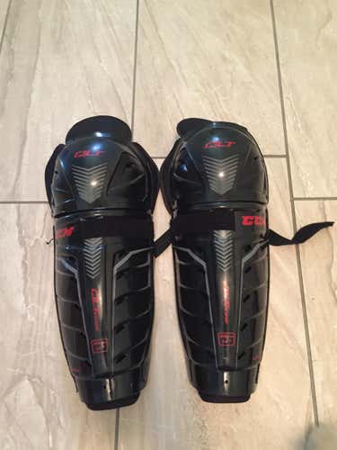QLT290 Shin Pads Senior Pro Stock