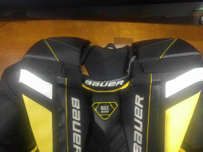 Bauer Supreme NXG Chest and Arm Protector Goalie Chest Protector Senior