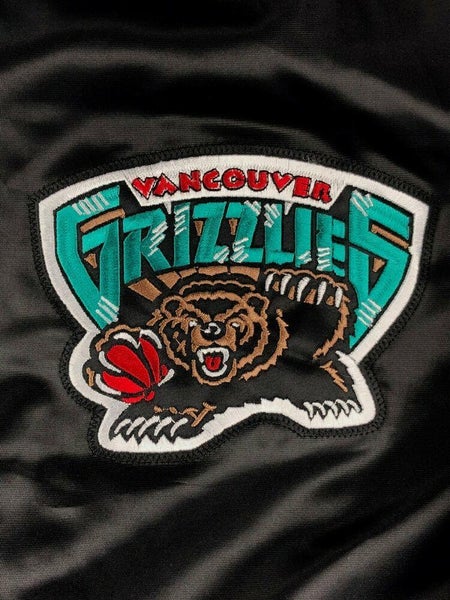 Vancouver Grizzlies Mitchell & Ness Hardwood Classics Primary Logo Swingman  Shorts - Black