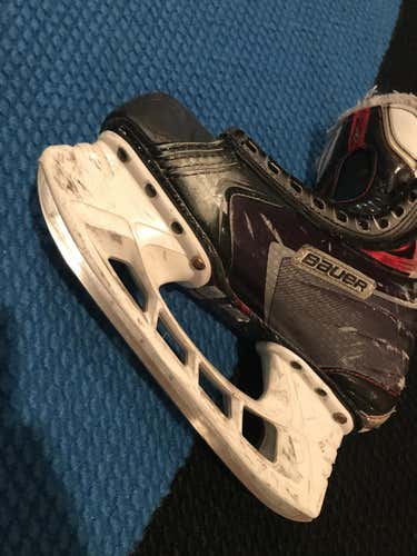 Bauer Vapor APX2 Hockey Skates Youth Size 5
