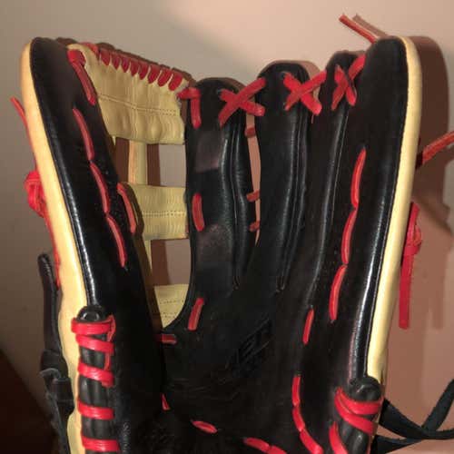 Gamer Baseball Glove