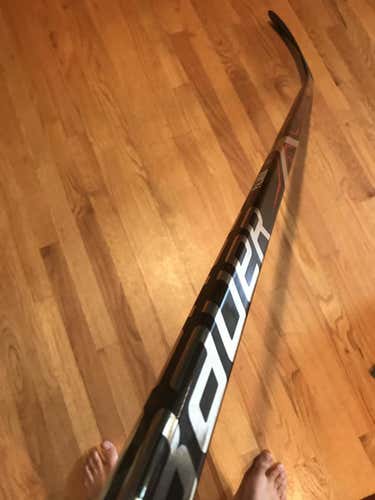 New Kyle Palmieri Bauer Vapor ADV Hockey Stick Righty Mid Senior Pro Stock