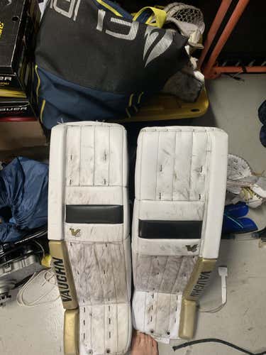 Vaughn Velocity V6 Goalie Leg Pads Senior