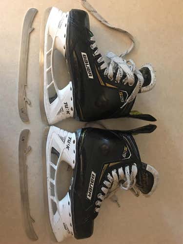 Supreme S29 Hockey Skates Junior Size 7