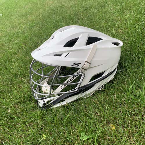 Like New Cascade S Helmet
