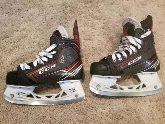 CCM FT380 Hockey Skates Junior Size 2.5