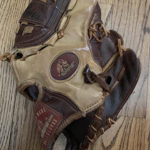 Nokona AMG 1200 Baseball Glove