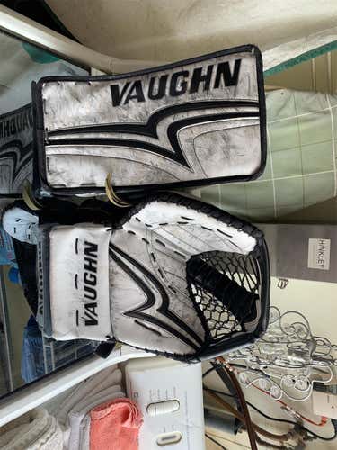 Pro V Elite Pro Carbon Goalie Glove & Blocker Full Right Senior Pro Stock