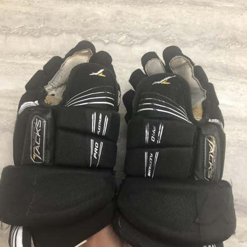 Super Tacks Gloves Senior Pro Stock