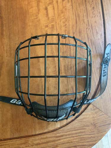 Used Bauer RBE III  Senior Medium