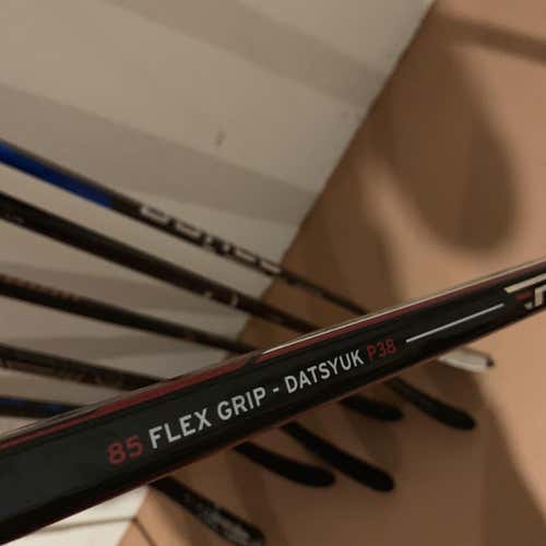 RBZ Revolution | P38 Datsyuk | 85 Flex | Retail Height